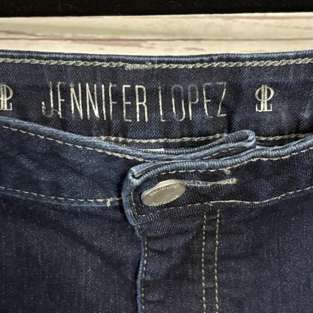 Jennifer Lopez Denim Shorts Size 16 - Picture 6 of 7